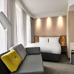 Holiday Inn Express - Warsaw - The Hub By Ihg